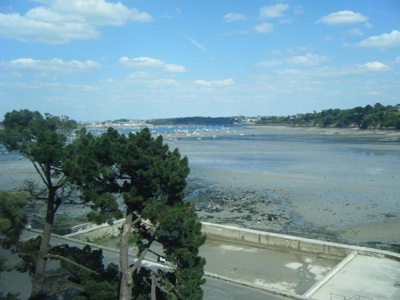 Restaurant Hotel Didier Meril Динард Екстериор снимка